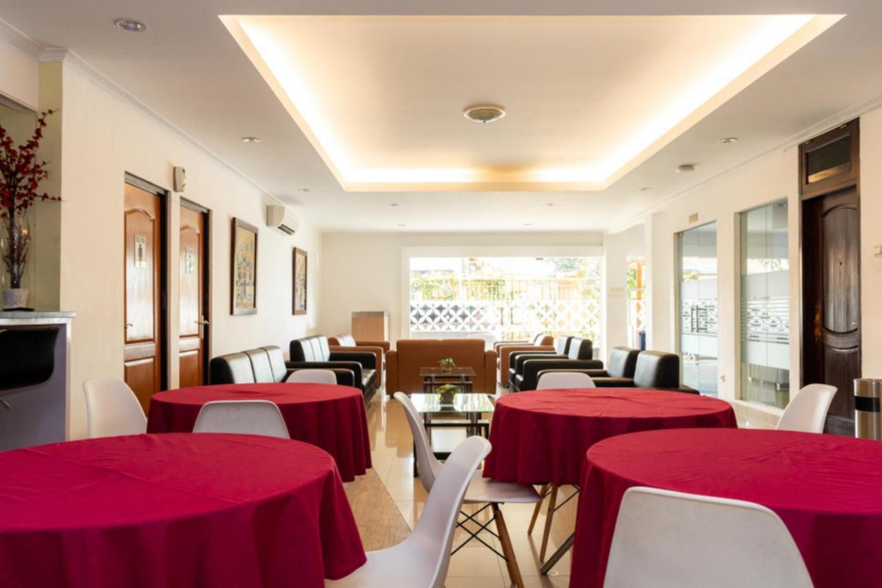 Reddoorz Plus Syariah Near Java Supermall Semarang 2 Exterior foto